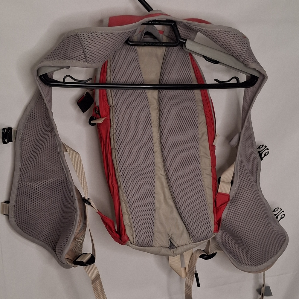 Ultimate Direction Wasp Backpack - Picture 16 of 16